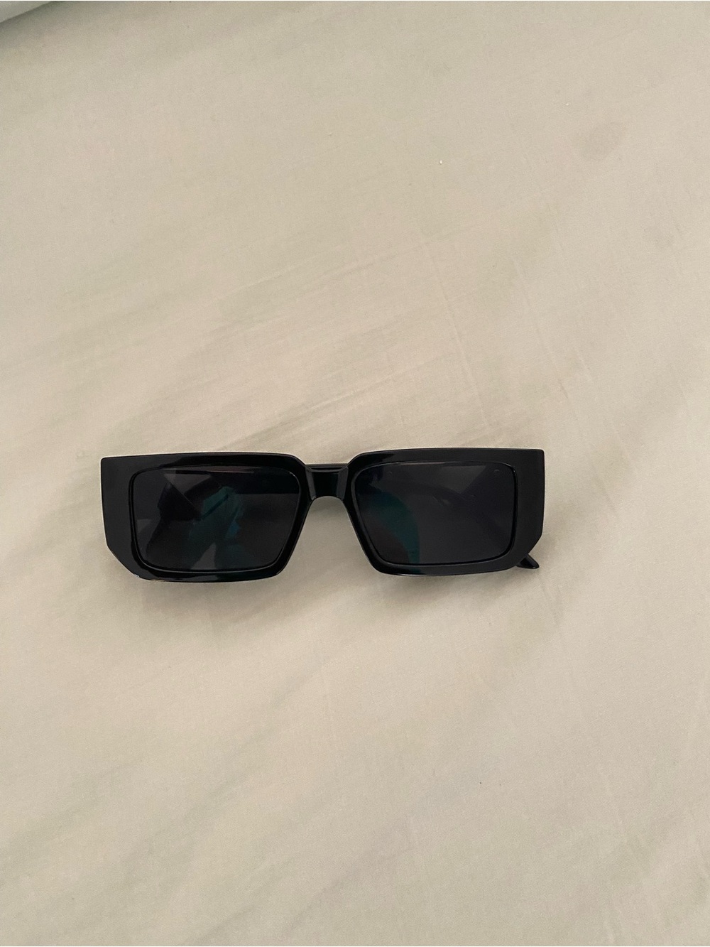 Oscar de la Renta Black Rectangular Sunglasses only